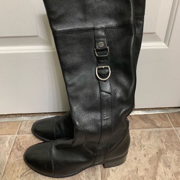 Nurture Leather Boots - Picture 2 of 2